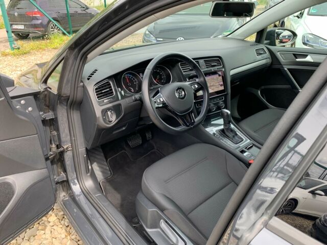 Серый Фольксваген e-Golf, объемом двигателя 0 л и пробегом 29 тыс. км за 15900 $, фото 2 на Automoto.ua