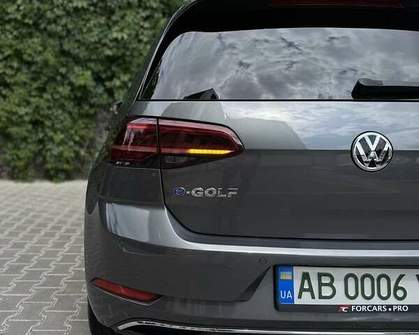 Сірий Фольксваген e-Golf, об'ємом двигуна 0 л та пробігом 49 тис. км за 19200 $, фото 7 на Automoto.ua