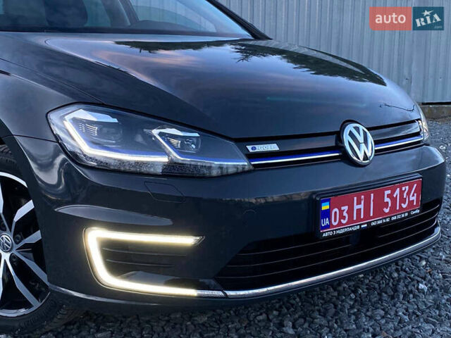 Серый Фольксваген e-Golf, объемом двигателя 0 л и пробегом 157 тыс. км за 12499 $, фото 3 на Automoto.ua