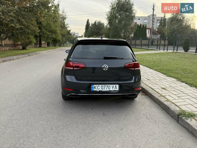 Серый Фольксваген e-Golf, объемом двигателя 0 л и пробегом 73 тыс. км за 14300 $, фото 6 на Automoto.ua