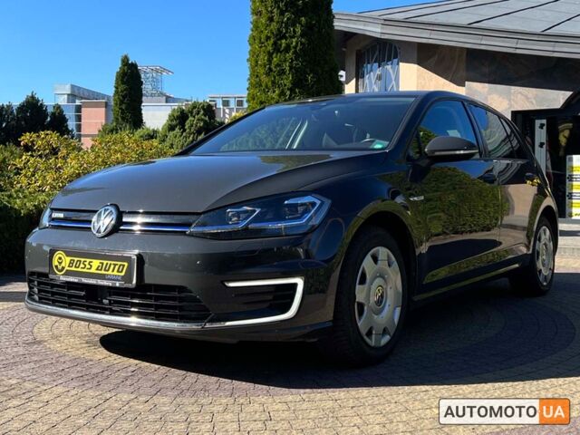 Серый Фольксваген e-Golf, объемом двигателя 36 л и пробегом 106 тыс. км за 15700 $, фото 2 на Automoto.ua