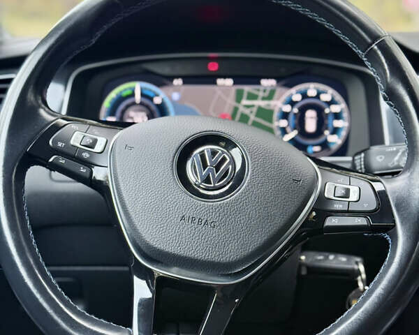 Фольксваген e-Golf 2020 в Кропивницком (Кировограде) на Automoto.ua Серый Фольксваген e-Golf, объемом двигателя 0 л и пробегом 125 тыс. км за 14550 $, фото 38 на Automoto.ua