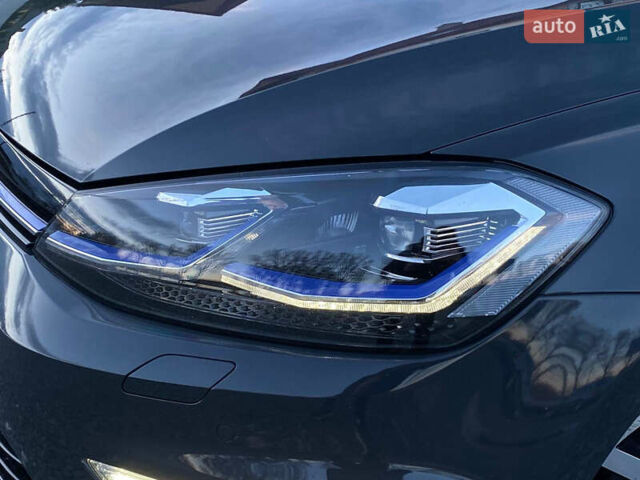 Серый Фольксваген e-Golf, объемом двигателя 0 л и пробегом 157 тыс. км за 12499 $, фото 17 на Automoto.ua