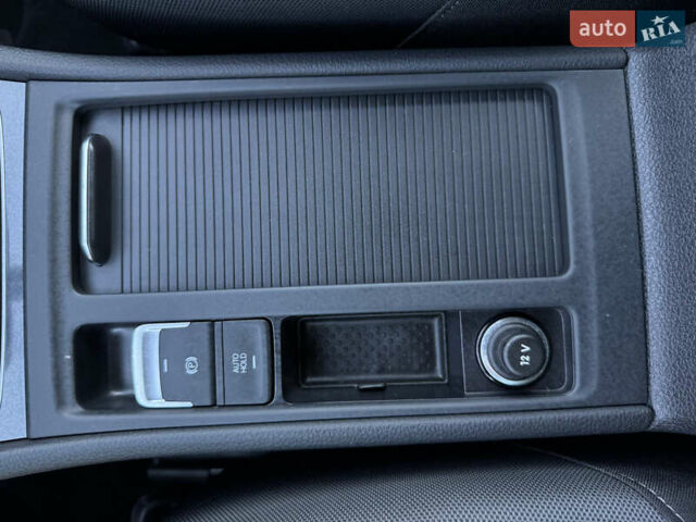 Сірий Фольксваген e-Golf, об'ємом двигуна 0 л та пробігом 51 тис. км за 13499 $, фото 64 на Automoto.ua