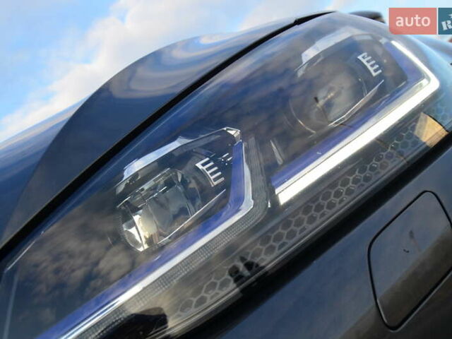 Серый Фольксваген e-Golf, объемом двигателя 0 л и пробегом 91 тыс. км за 13250 $, фото 9 на Automoto.ua