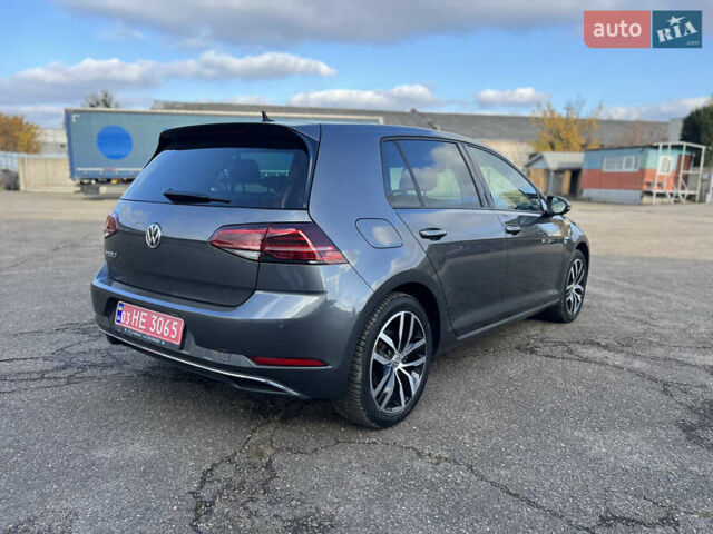 Серый Фольксваген e-Golf, объемом двигателя 0 л и пробегом 52 тыс. км за 16300 $, фото 7 на Automoto.ua