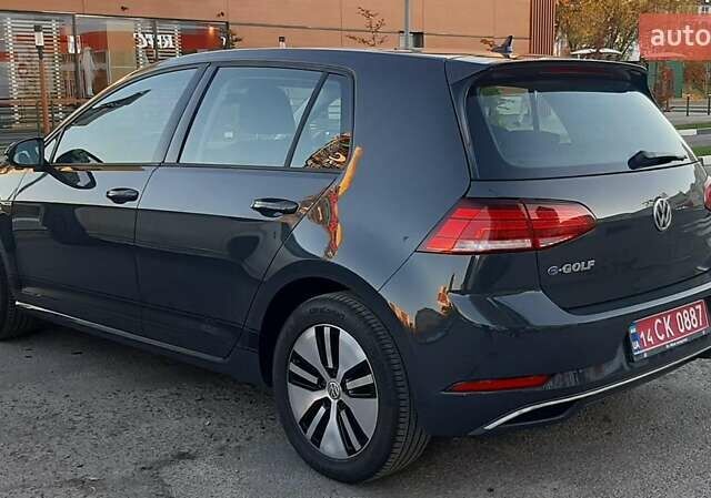 Серый Фольксваген e-Golf, объемом двигателя 0 л и пробегом 140 тыс. км за 12300 $, фото 8 на Automoto.ua