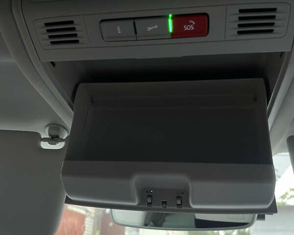 Сірий Фольксваген e-Golf, об'ємом двигуна 0 л та пробігом 40 тис. км за 16500 $, фото 38 на Automoto.ua