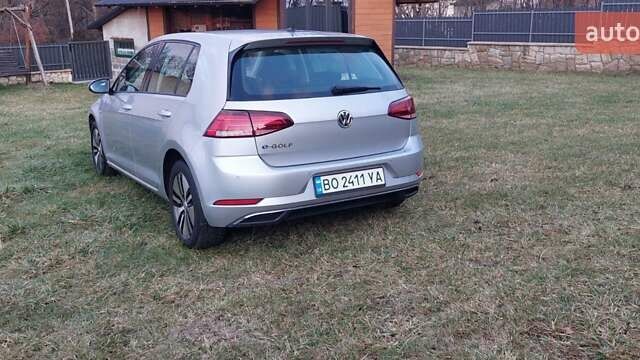 Серый Фольксваген e-Golf, объемом двигателя 0 л и пробегом 24 тыс. км за 16799 $, фото 15 на Automoto.ua