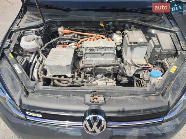 Сірий Фольксваген e-Golf, об'ємом двигуна 0 л та пробігом 110 тис. км за 14200 $, фото 23 на Automoto.ua