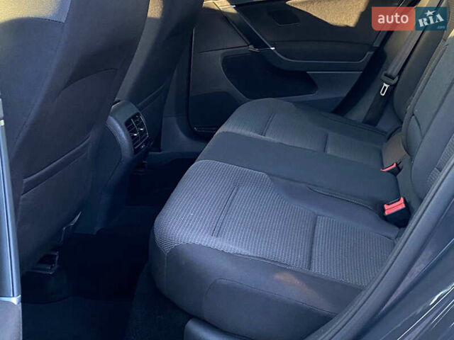 Серый Фольксваген e-Golf, объемом двигателя 0 л и пробегом 157 тыс. км за 12499 $, фото 63 на Automoto.ua