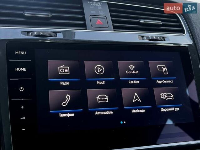 Серый Фольксваген e-Golf, объемом двигателя 0 л и пробегом 62 тыс. км за 14300 $, фото 48 на Automoto.ua