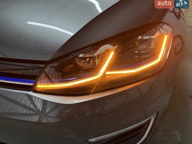 Сірий Фольксваген e-Golf, об'ємом двигуна 0 л та пробігом 79 тис. км за 14650 $, фото 15 на Automoto.ua