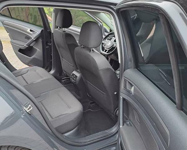 Серый Фольксваген e-Golf, объемом двигателя 0 л и пробегом 54 тыс. км за 16500 $, фото 46 на Automoto.ua