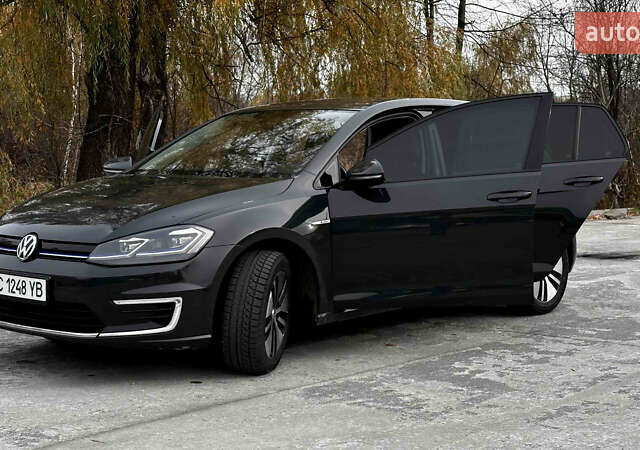 Сірий Фольксваген e-Golf, об'ємом двигуна 0 л та пробігом 64 тис. км за 13500 $, фото 8 на Automoto.ua