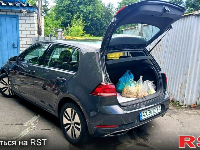 Сірий Фольксваген e-Golf, об'ємом двигуна 0 л та пробігом 28 тис. км за 16700 $, фото 1 на Automoto.ua