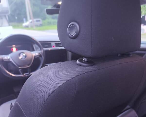 Сірий Фольксваген e-Golf, об'ємом двигуна 0 л та пробігом 55 тис. км за 15500 $, фото 7 на Automoto.ua