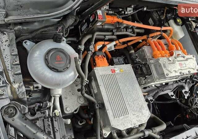 Сірий Фольксваген e-Golf, об'ємом двигуна 0 л та пробігом 67 тис. км за 15400 $, фото 4 на Automoto.ua