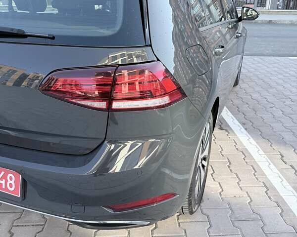 Сірий Фольксваген e-Golf, об'ємом двигуна 0 л та пробігом 124 тис. км за 12900 $, фото 5 на Automoto.ua