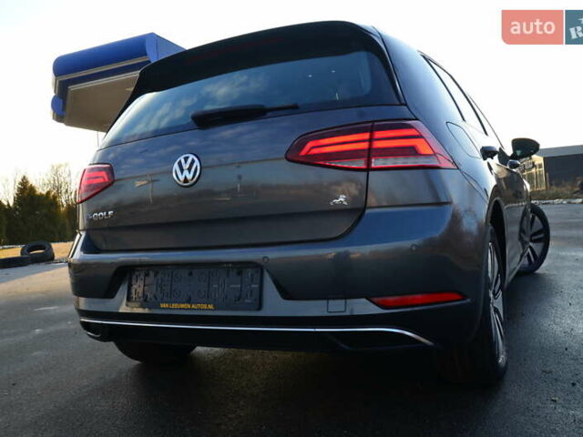 Серый Фольксваген e-Golf, объемом двигателя 0 л и пробегом 91 тыс. км за 13250 $, фото 31 на Automoto.ua