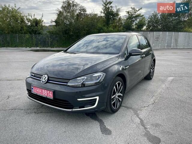 Серый Фольксваген e-Golf, объемом двигателя 0 л и пробегом 103 тыс. км за 13300 $, фото 9 на Automoto.ua
