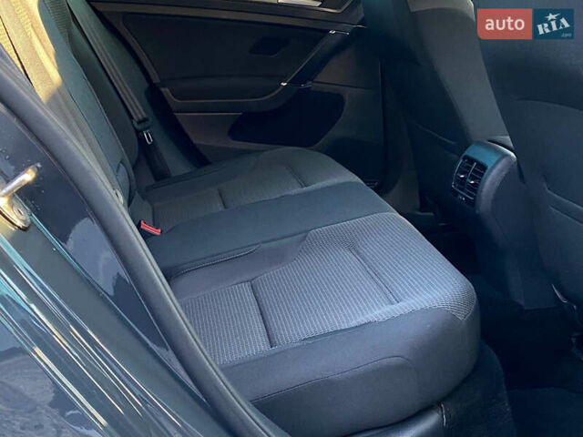 Серый Фольксваген e-Golf, объемом двигателя 0 л и пробегом 157 тыс. км за 12499 $, фото 67 на Automoto.ua