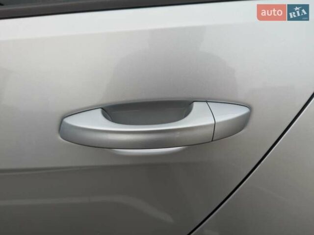 Серый Фольксваген e-Golf, объемом двигателя 0 л и пробегом 29 тыс. км за 14800 $, фото 31 на Automoto.ua