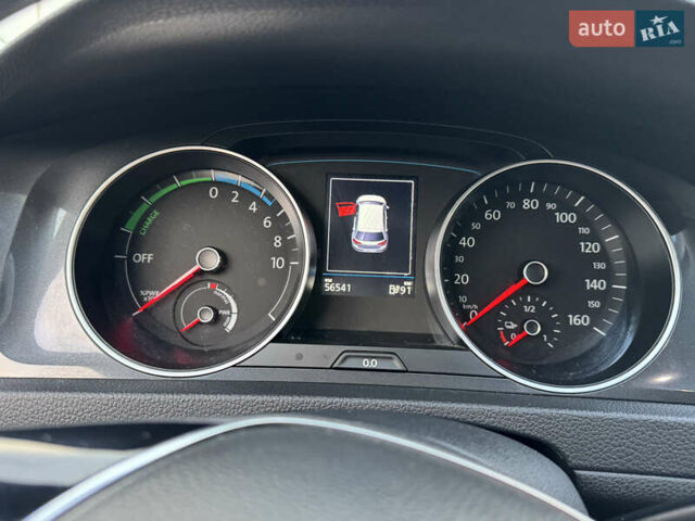 Сірий Фольксваген e-Golf, об'ємом двигуна 0 л та пробігом 58 тис. км за 14200 $, фото 6 на Automoto.ua