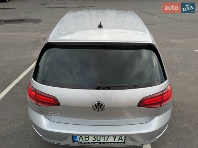 Серый Фольксваген e-Golf, объемом двигателя 0 л и пробегом 29 тыс. км за 14800 $, фото 12 на Automoto.ua