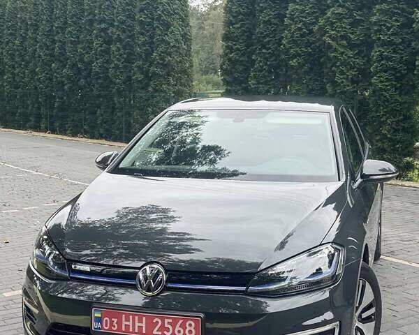 Сірий Фольксваген e-Golf, об'ємом двигуна 0 л та пробігом 67 тис. км за 15400 $, фото 17 на Automoto.ua