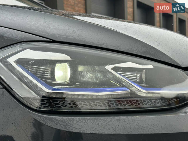 Серый Фольксваген e-Golf, объемом двигателя 0 л и пробегом 115 тыс. км за 14200 $, фото 9 на Automoto.ua