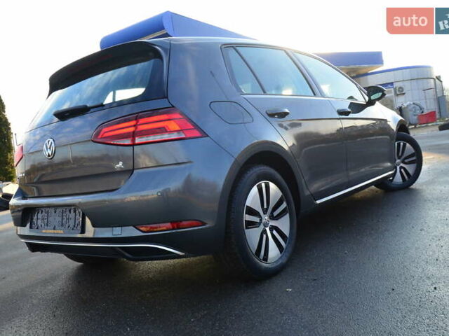 Серый Фольксваген e-Golf, объемом двигателя 0 л и пробегом 91 тыс. км за 13250 $, фото 34 на Automoto.ua