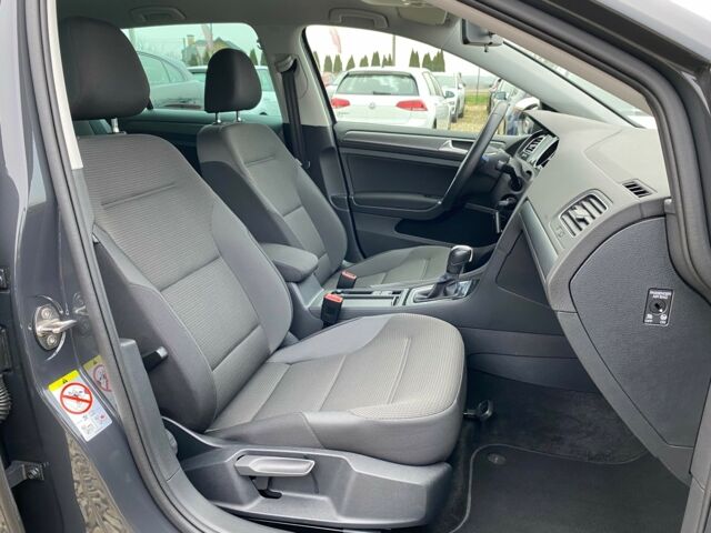 Сірий Фольксваген e-Golf, об'ємом двигуна 0 л та пробігом 11 тис. км за 16500 $, фото 78 на Automoto.ua