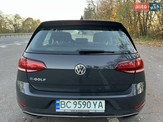 Серый Фольксваген e-Golf, объемом двигателя 0 л и пробегом 69 тыс. км за 12950 $, фото 3 на Automoto.ua
