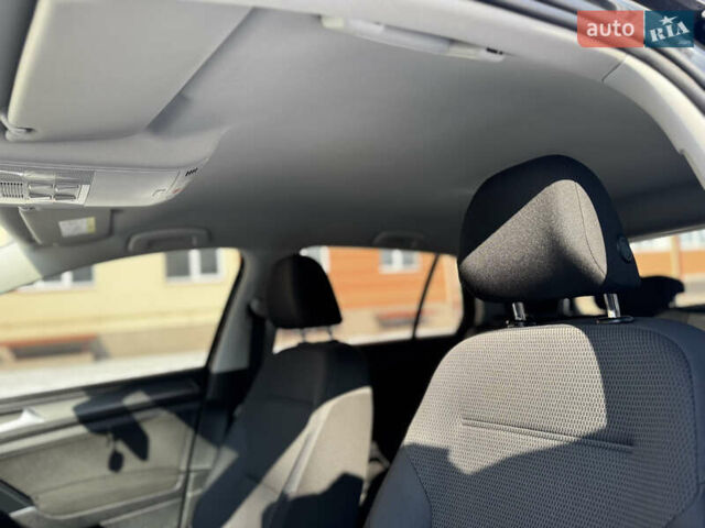 Серый Фольксваген e-Golf, объемом двигателя 0 л и пробегом 75 тыс. км за 16500 $, фото 30 на Automoto.ua