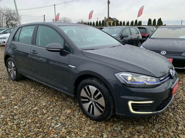 Серый Фольксваген e-Golf, объемом двигателя 0 л и пробегом 30 тыс. км за 16200 $, фото 16 на Automoto.ua