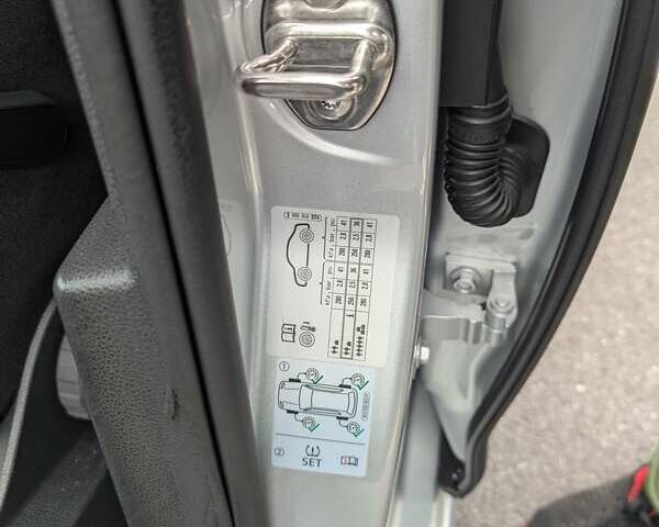 Серый Фольксваген e-Golf, объемом двигателя 0 л и пробегом 29 тыс. км за 14800 $, фото 21 на Automoto.ua