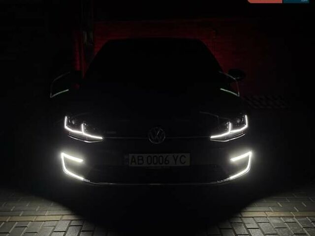 Сірий Фольксваген e-Golf, об'ємом двигуна 0 л та пробігом 49 тис. км за 19200 $, фото 21 на Automoto.ua