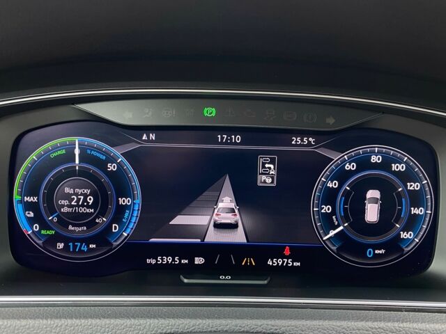 Сірий Фольксваген e-Golf, об'ємом двигуна 0 л та пробігом 45 тис. км за 18200 $, фото 67 на Automoto.ua