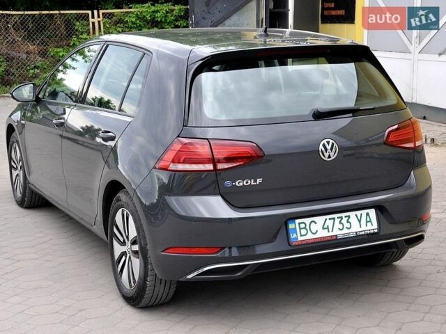 Серый Фольксваген e-Golf, объемом двигателя 0 л и пробегом 68 тыс. км за 14999 $, фото 12 на Automoto.ua