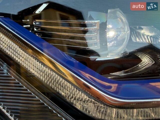 Серый Фольксваген e-Golf, объемом двигателя 0 л и пробегом 90 тыс. км за 13950 $, фото 13 на Automoto.ua