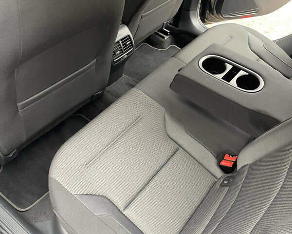 Сірий Фольксваген e-Golf, об'ємом двигуна 0 л та пробігом 40 тис. км за 16500 $, фото 32 на Automoto.ua