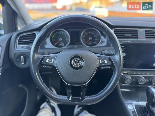 Сірий Фольксваген e-Golf, об'ємом двигуна 0 л та пробігом 51 тис. км за 13499 $, фото 59 на Automoto.ua