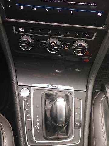 Сірий Фольксваген e-Golf, об'ємом двигуна 0 л та пробігом 150 тис. км за 15200 $, фото 3 на Automoto.ua