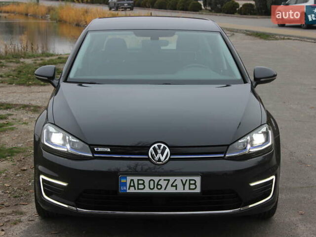 Серый Фольксваген e-Golf, объемом двигателя 0 л и пробегом 65 тыс. км за 13999 $, фото 5 на Automoto.ua