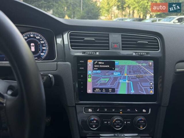 Сірий Фольксваген e-Golf, об'ємом двигуна 0 л та пробігом 49 тис. км за 19200 $, фото 11 на Automoto.ua