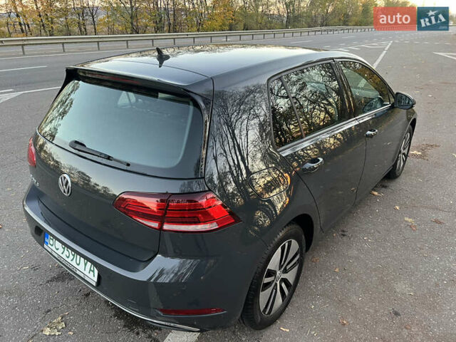 Серый Фольксваген e-Golf, объемом двигателя 0 л и пробегом 69 тыс. км за 12950 $, фото 11 на Automoto.ua
