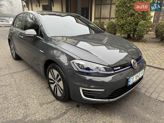 Серый Фольксваген e-Golf, объемом двигателя 0 л и пробегом 40 тыс. км за 15300 $, фото 16 на Automoto.ua
