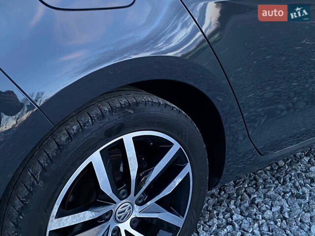 Серый Фольксваген e-Golf, объемом двигателя 0 л и пробегом 157 тыс. км за 12499 $, фото 29 на Automoto.ua