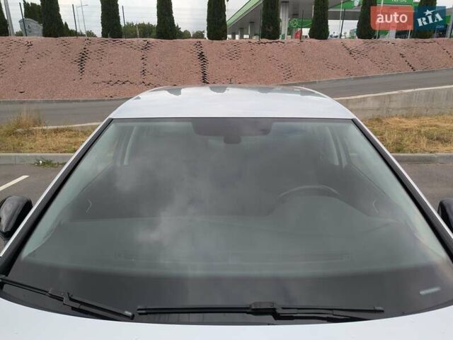 Серый Фольксваген e-Golf, объемом двигателя 0 л и пробегом 29 тыс. км за 14800 $, фото 60 на Automoto.ua